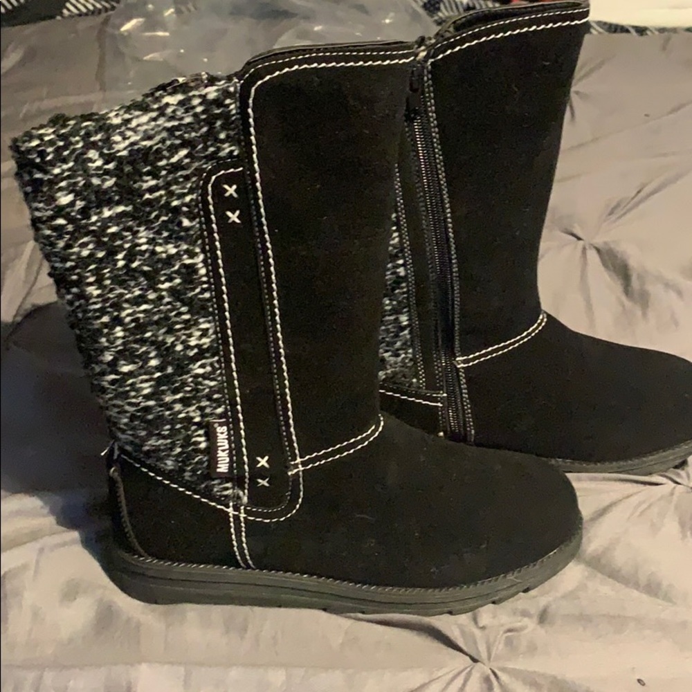 Women’s Muk Luks